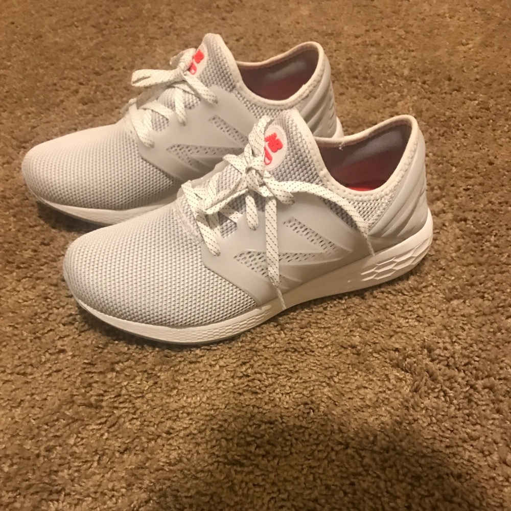Men’s White New Balance Shoes Size 10